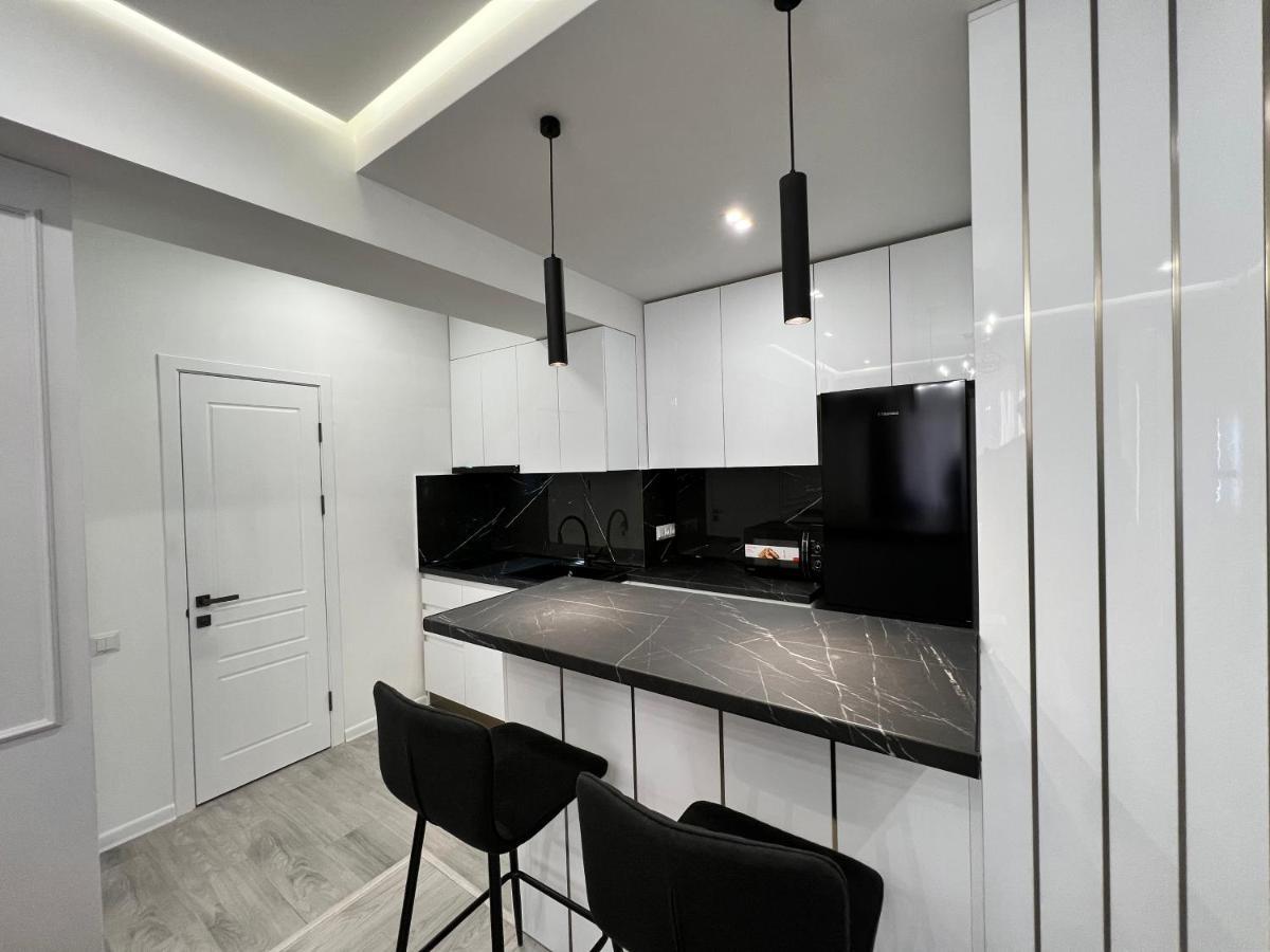 Cozy Apt 3 City Center Γιερεβάν Εξωτερικό φωτογραφία
